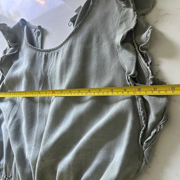 Women’s Old Navy Olive Through Sleeveless Flutter Sleeve Jumpsuit size L - Picture 8 of 13